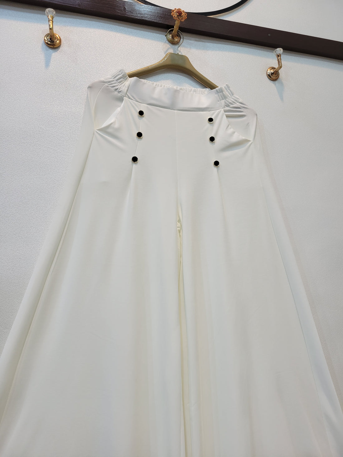 6 Button Jersey Flapper (White)