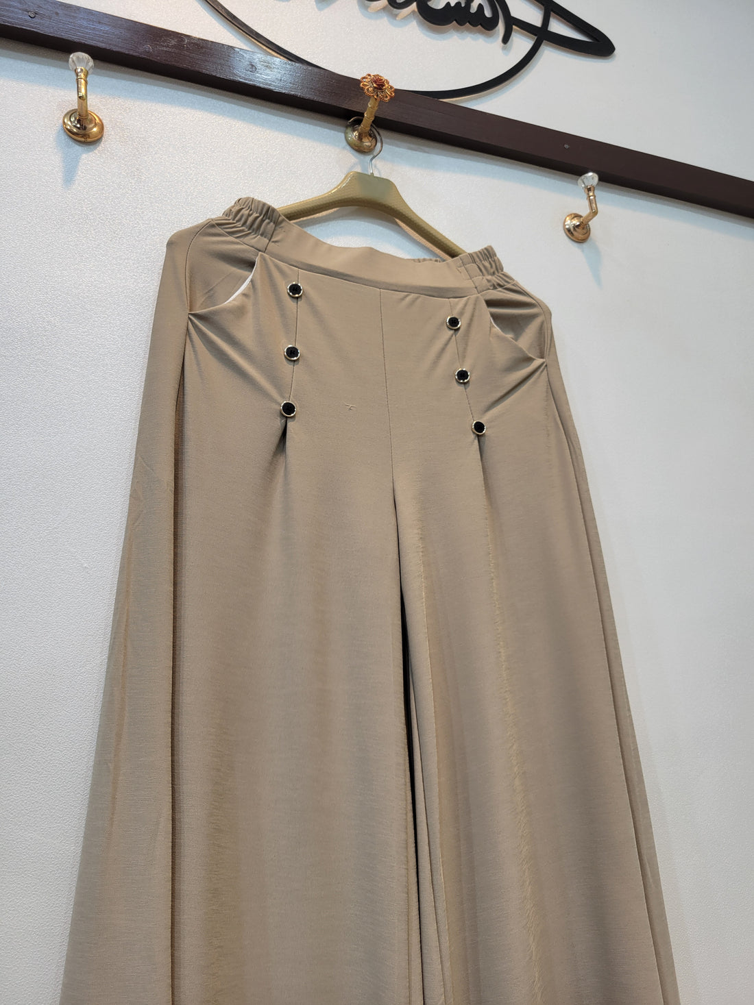 6 Button Jersey Flapper (Skin)