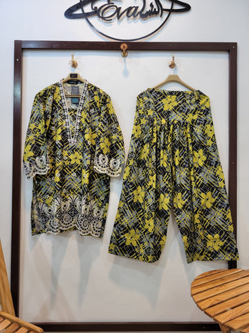 z.Andaz Farshi - Lawn (Yellow Black)