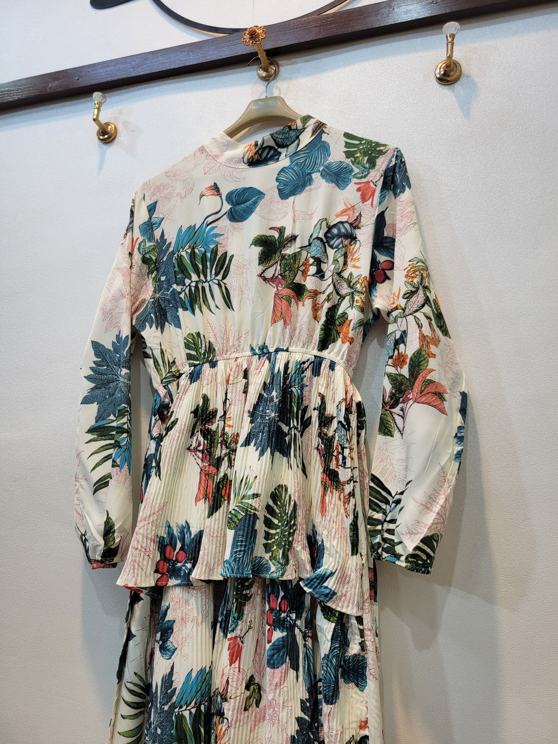 Layers Maxi (White Blue)