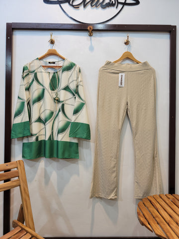 Yours Coord (Green)