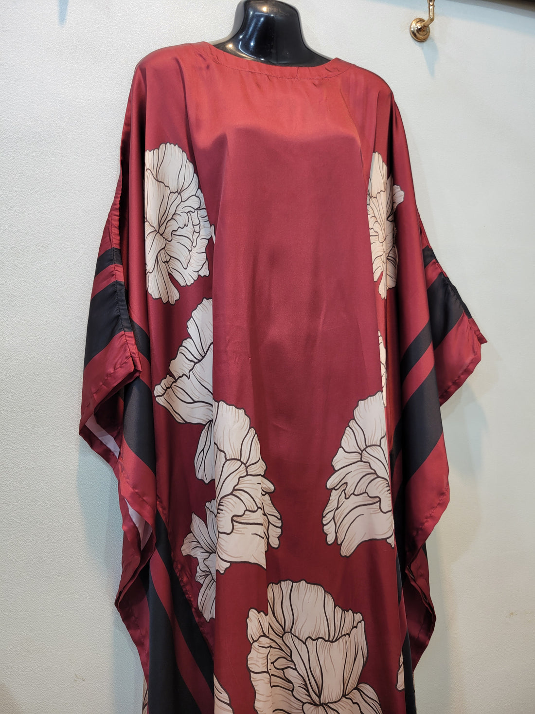 Silky Kaftaan (Maroon)