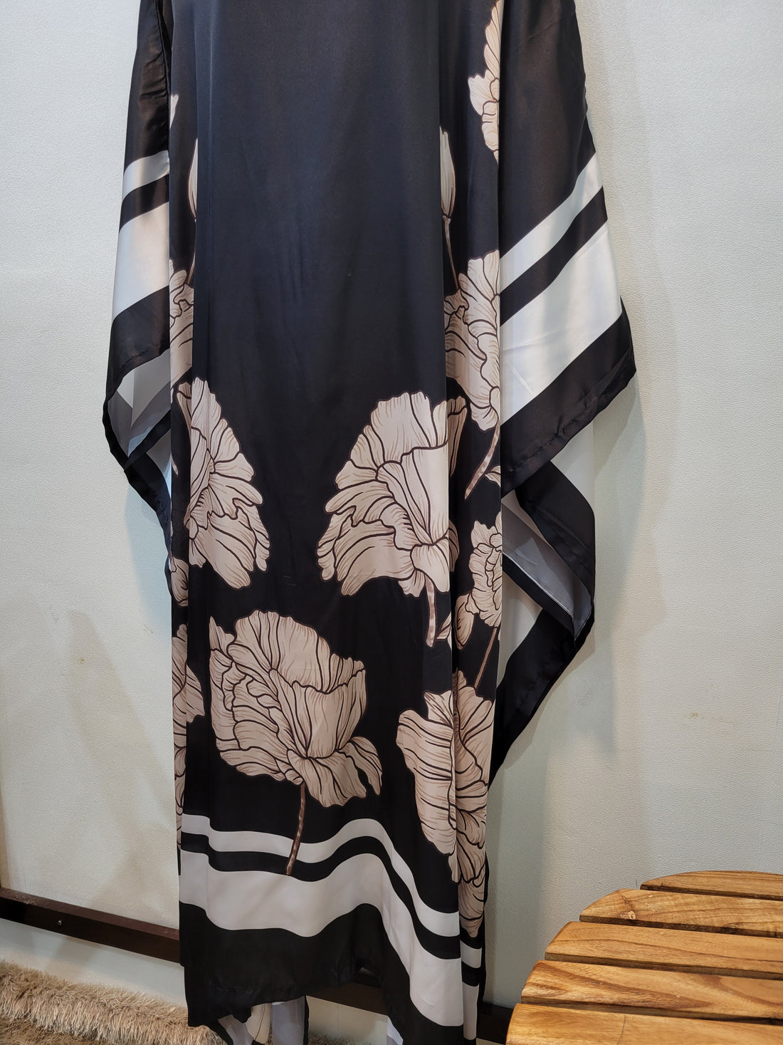 Silky Kaftaan (Black)