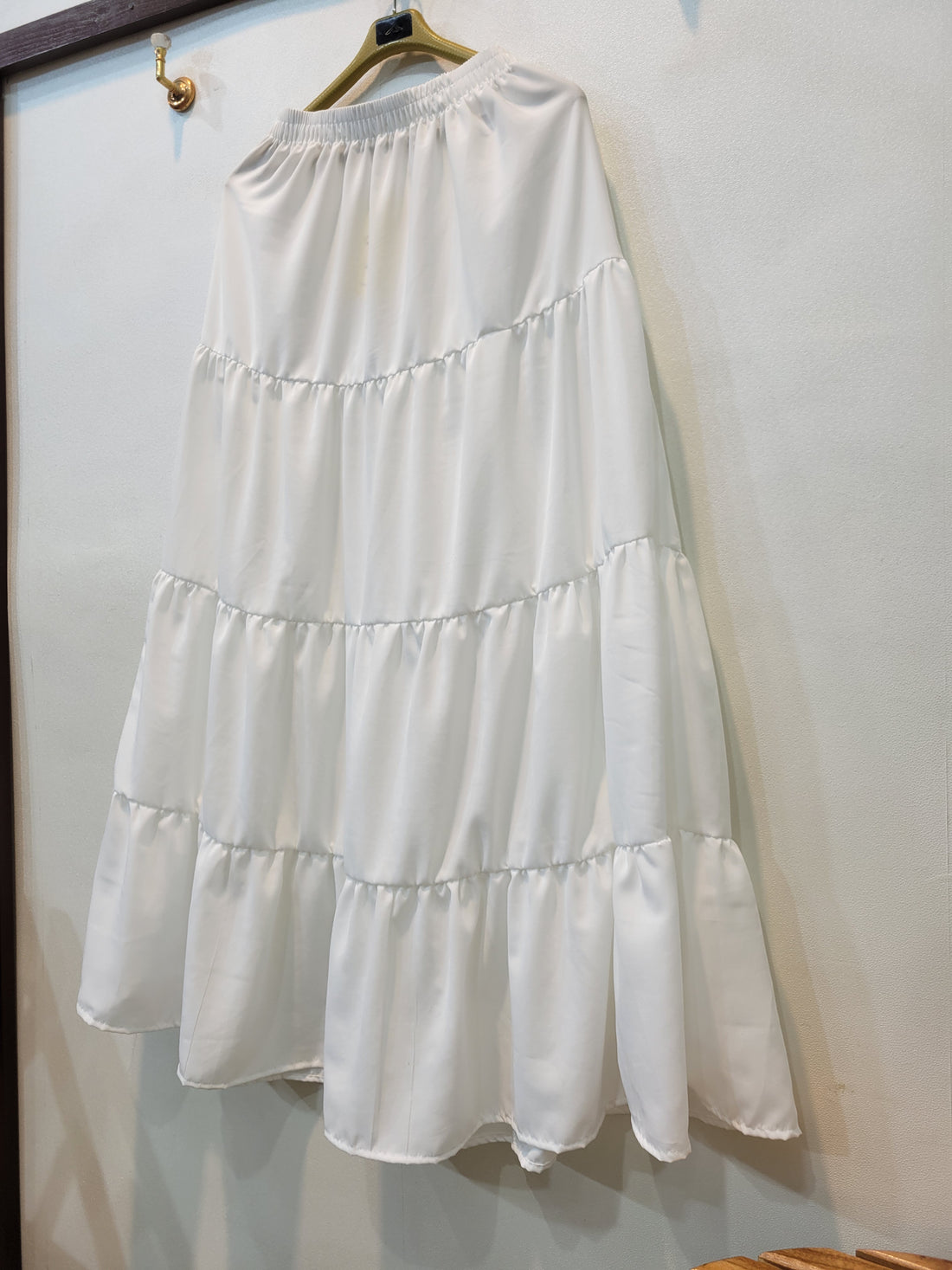 Pinterest Skirt (White)