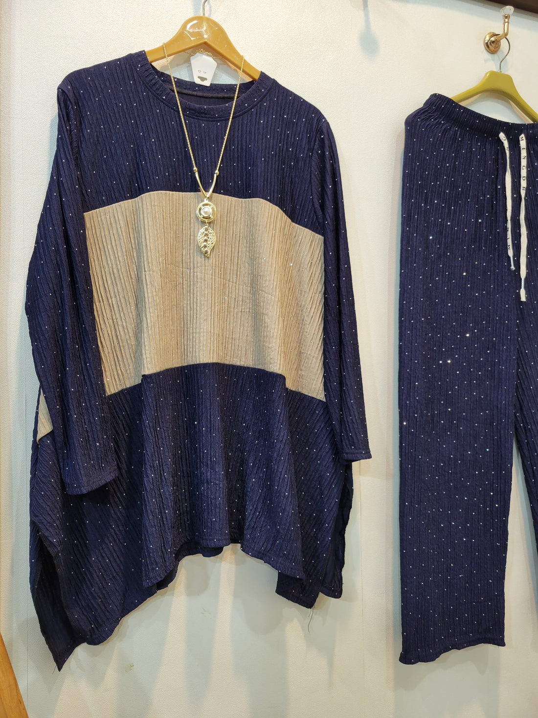 Old Money Vol 2 (Blue)