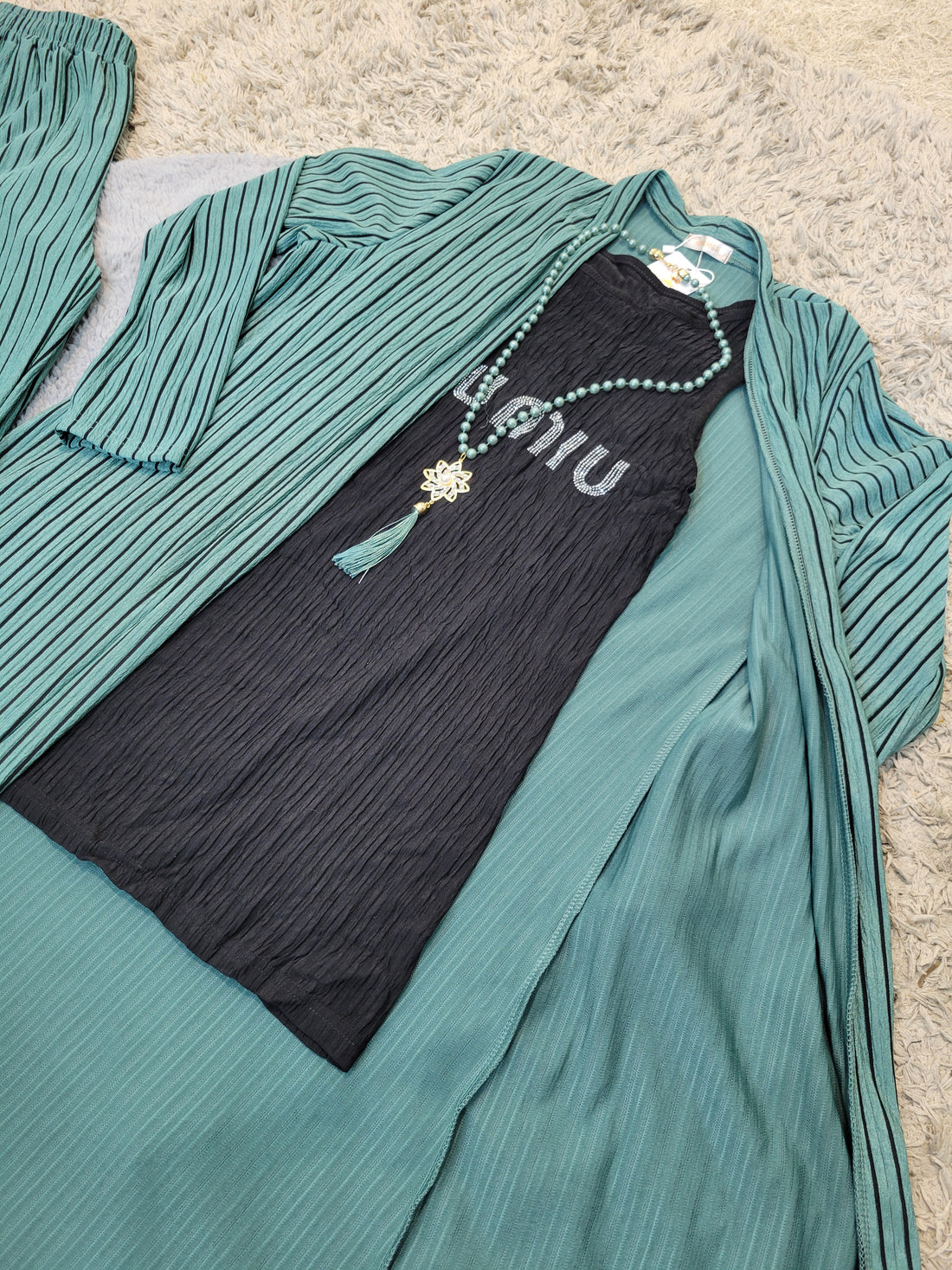 Glamorous Shrug Coord (Green)