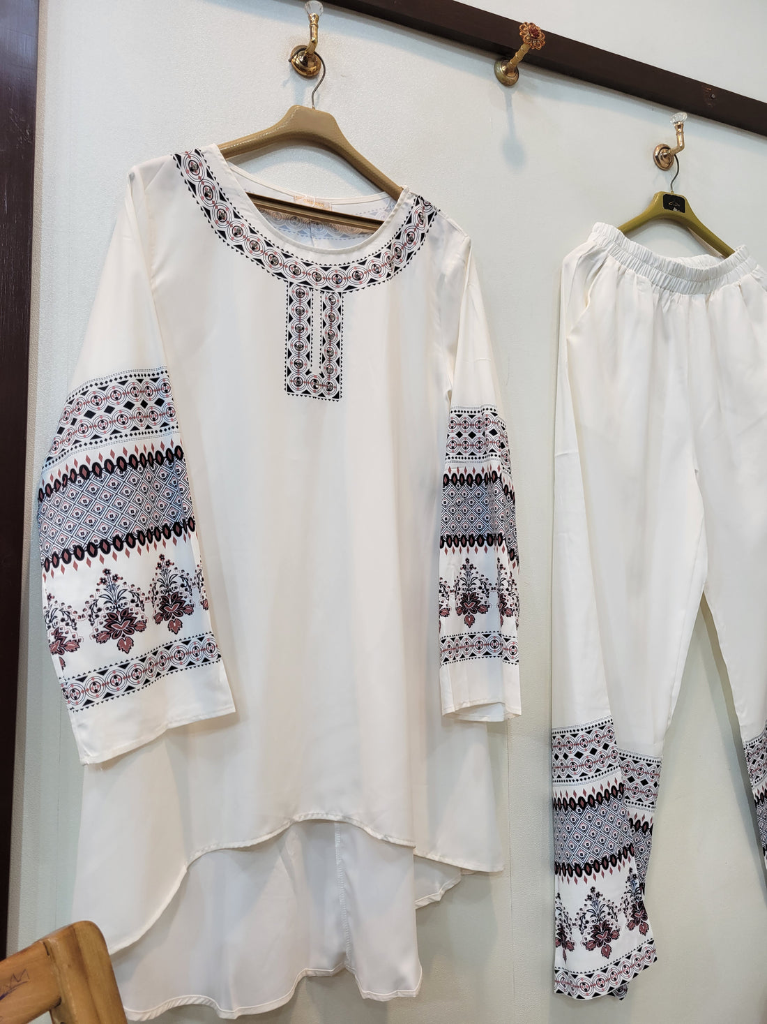 Aesthetic Coord (White)