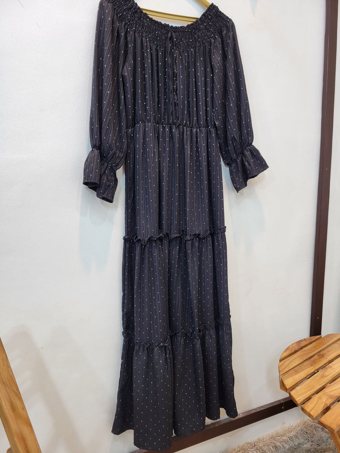 Korean Stones Maxi (Black)