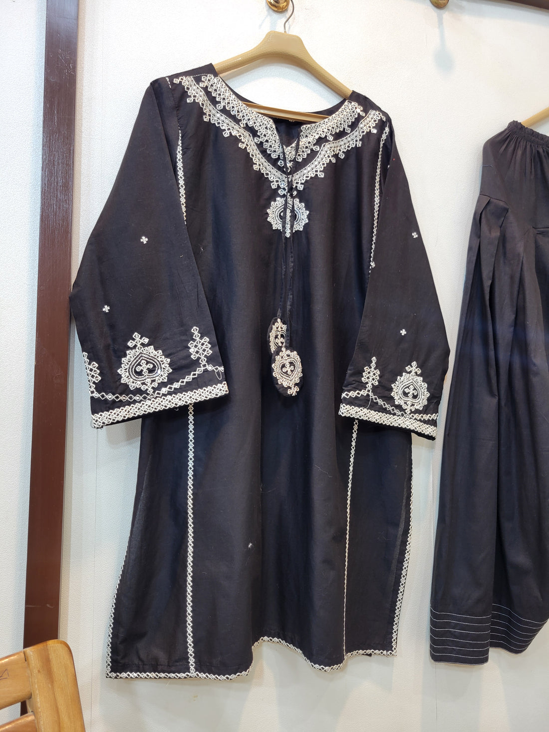 Summer Cotton Lawn Emb 2pcs (Black)