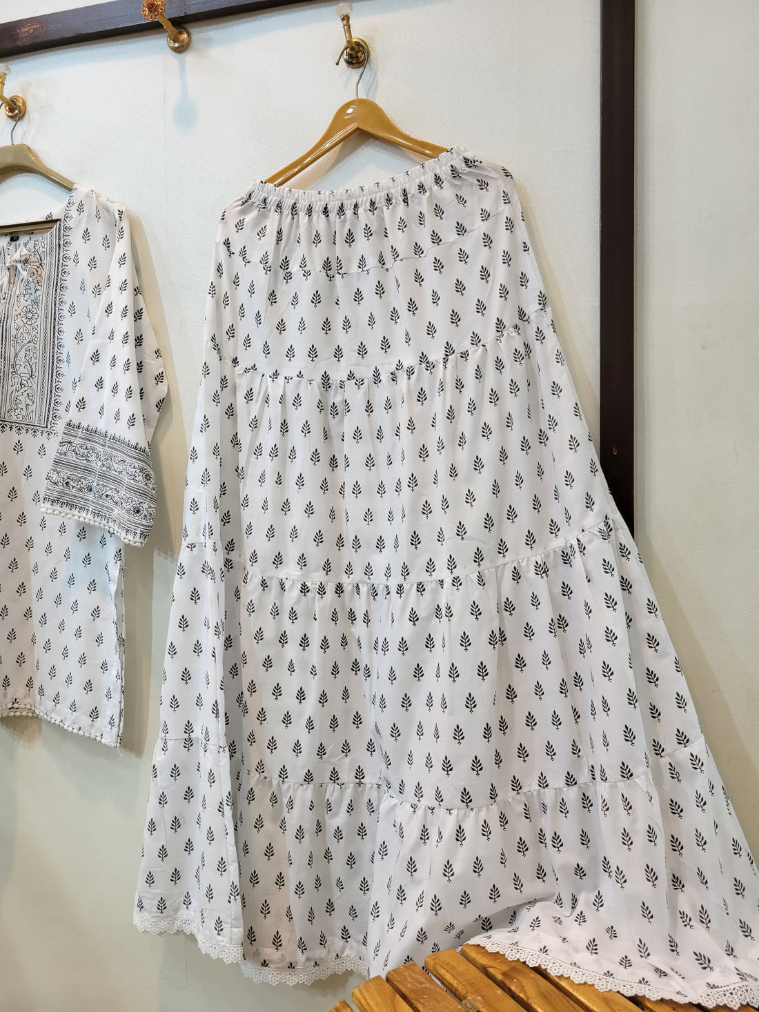 Rung Skirt Shirt ( Black )