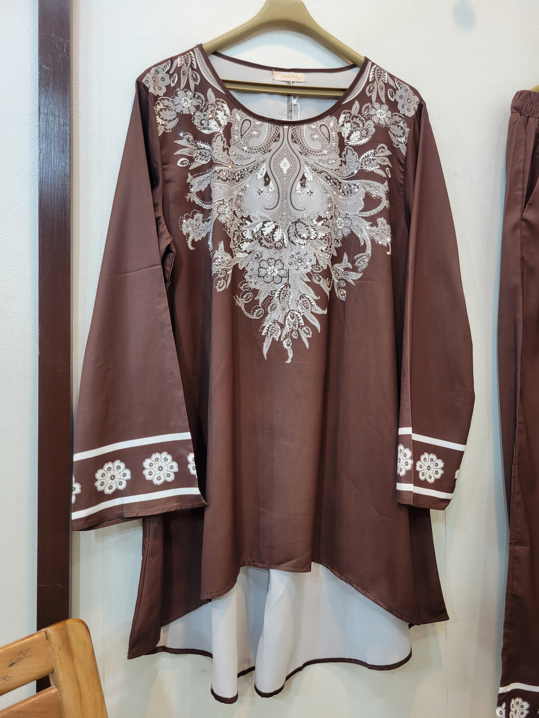 Flower Coord (Brown)