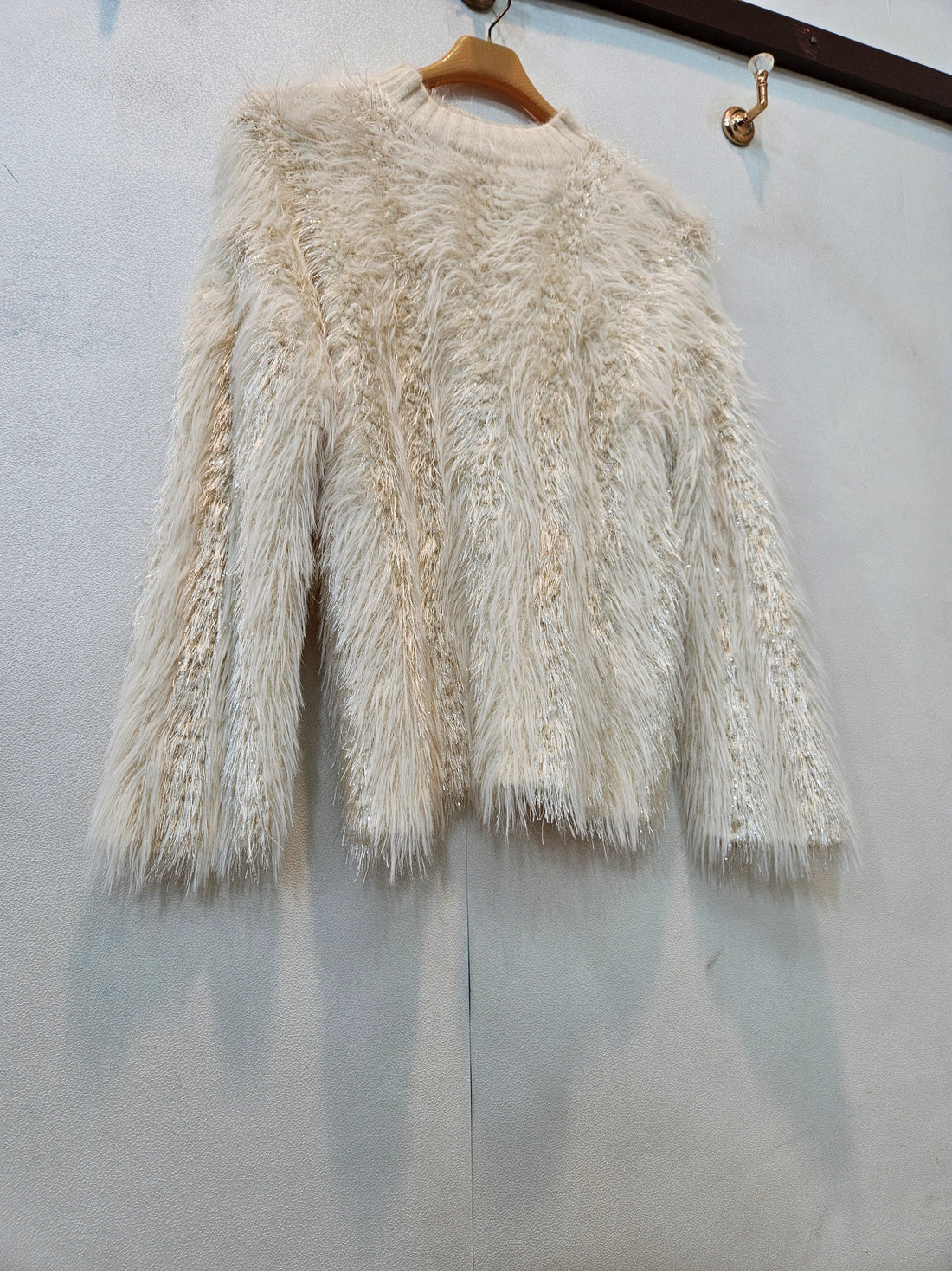 Furr Sweater (White)